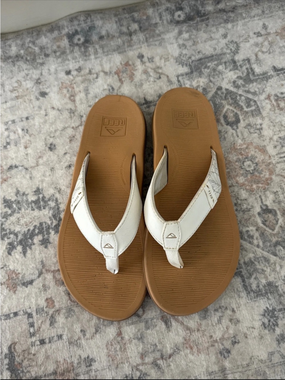 Reef Women’s White Strap Tan Footbed Sandals